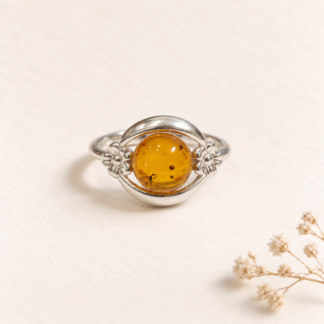 Rav i Blomst Ring.